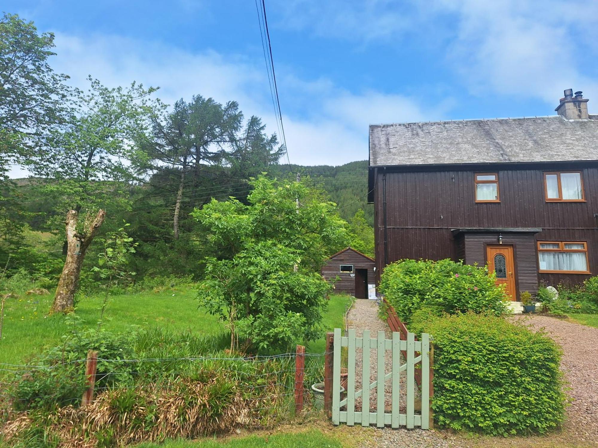 Chalet Twin Deer